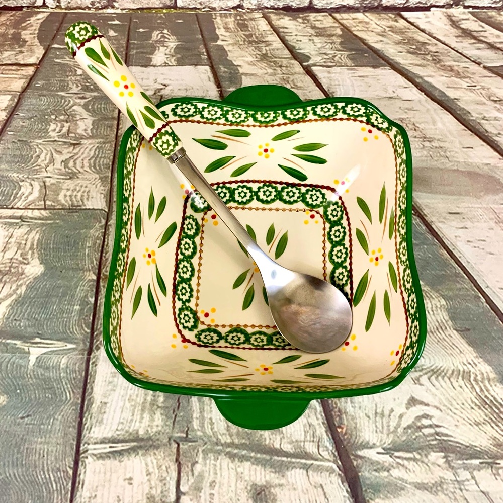 TEMP-TATIONS Old World 2 Qt Serving Dish Spoon Set